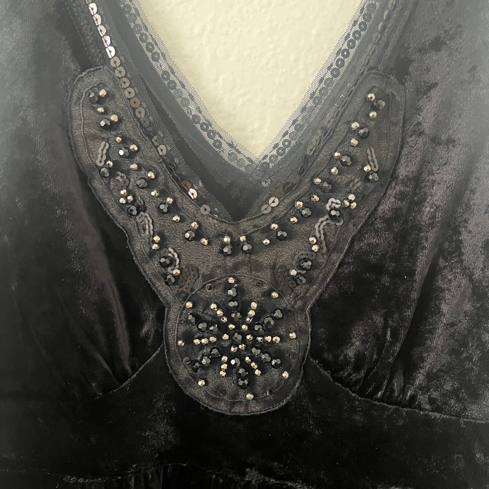 Y2K Express Sz M Babydoll Tank Top Black Velvet V Hem Beaded Whimsigoth Sequin - Picture 5 of 9
